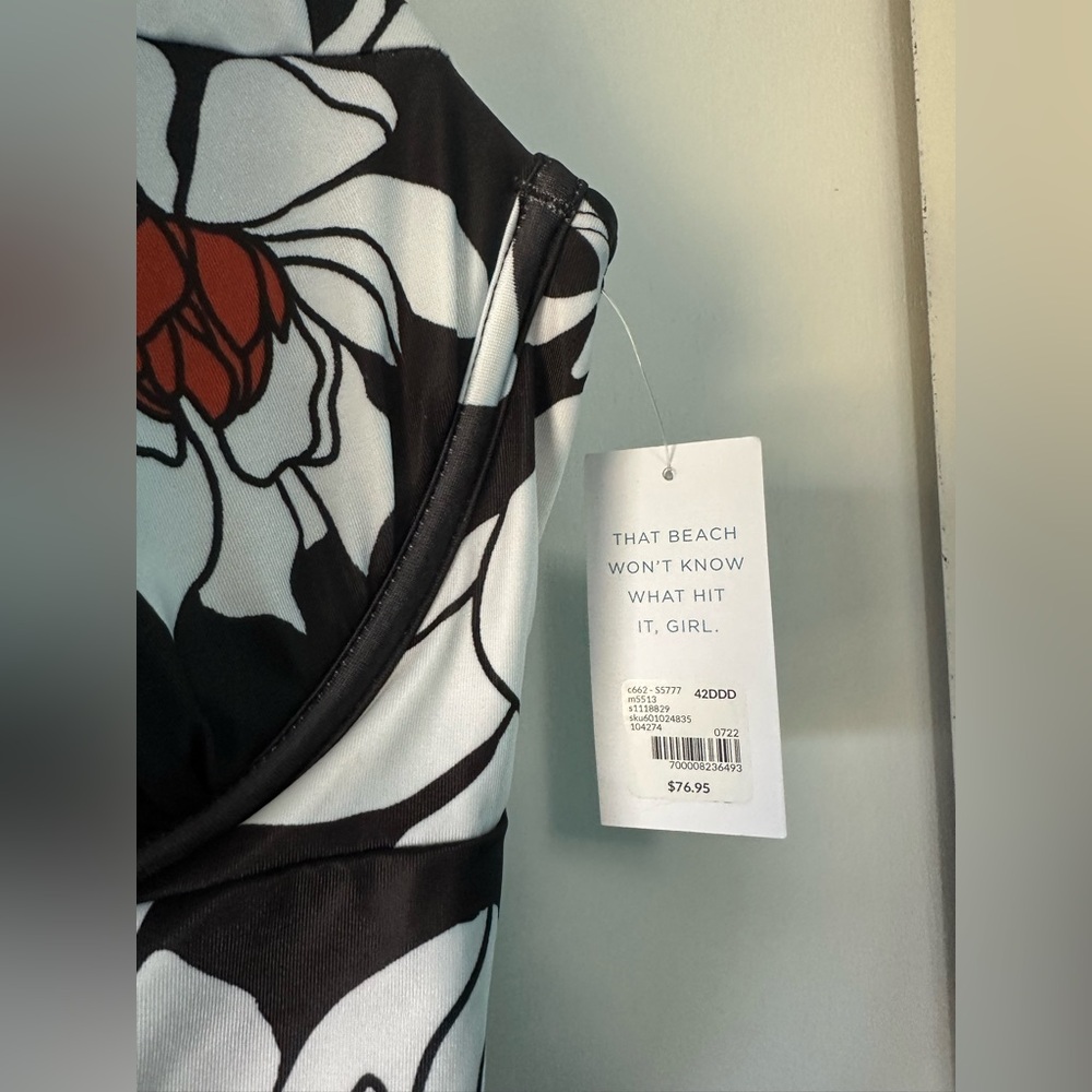 Lane Bryant Cacique Floral Black and White Swimsuit Top 42DDD - Picture 2 of 6